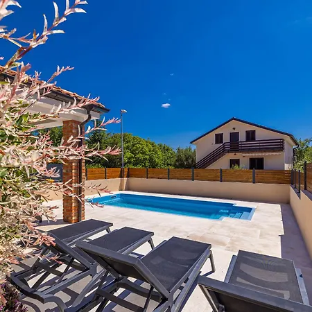 Semi-detached House Divna With Private Pool